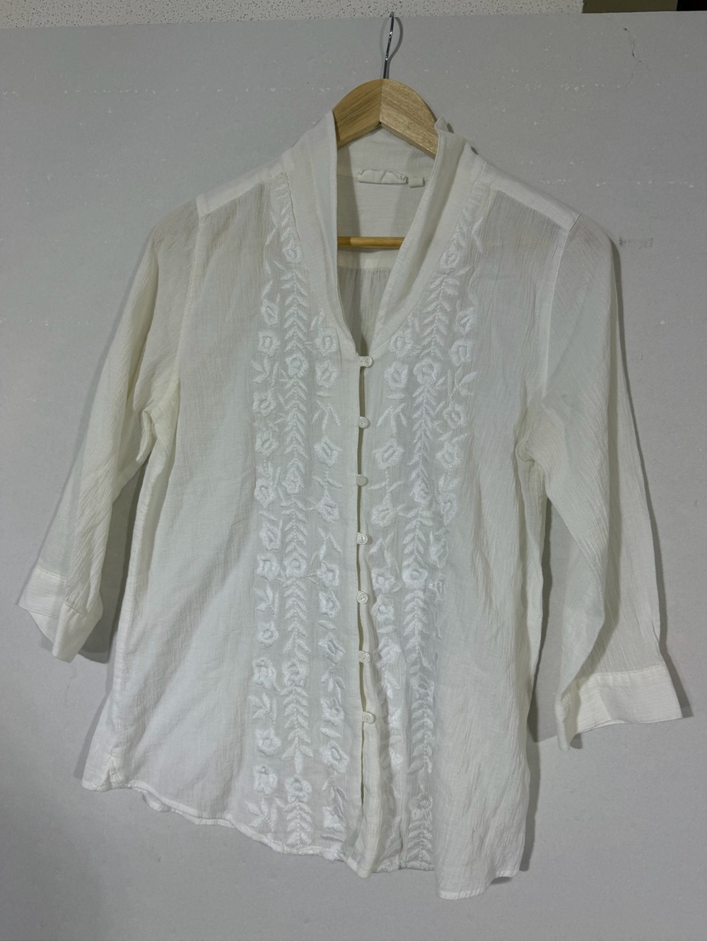 J. Jill White Embroidered Button-Front Blouse